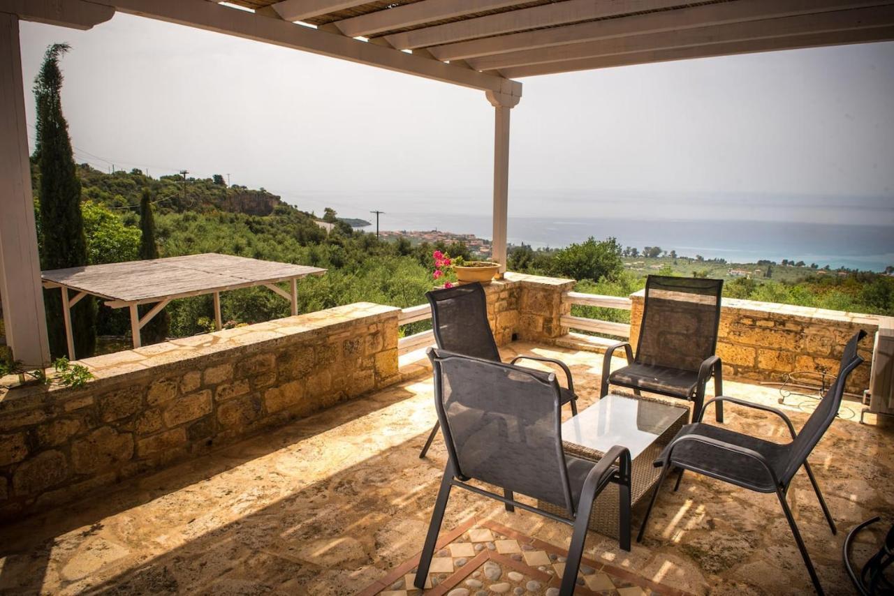 Magnificent, Authentic Private Villa And The Guest House Kardhamili Exteriör bild