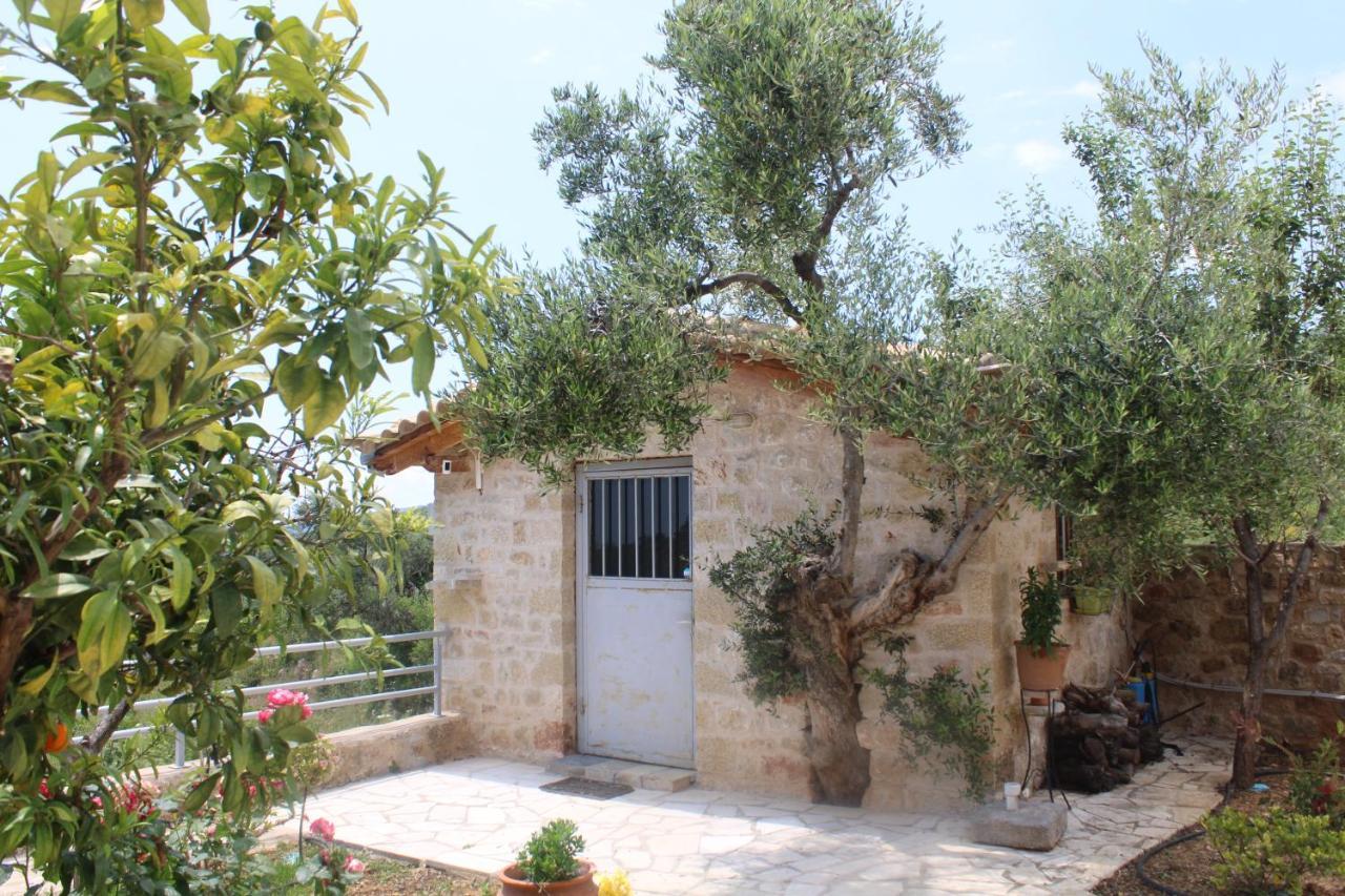 Magnificent, Authentic Private Villa And The Guest House Kardhamili Exteriör bild