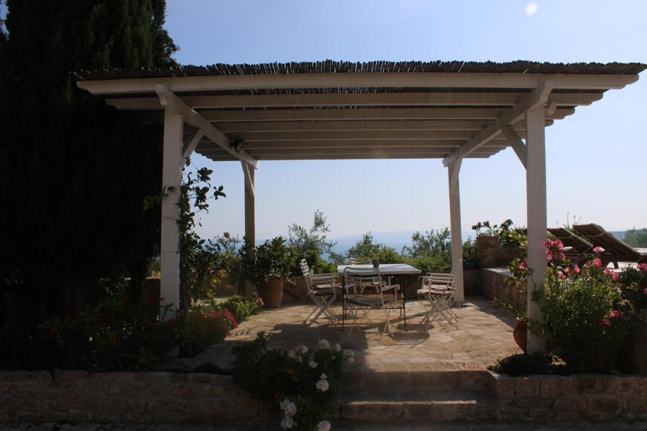 Magnificent, Authentic Private Villa And The Guest House Kardhamili Exteriör bild