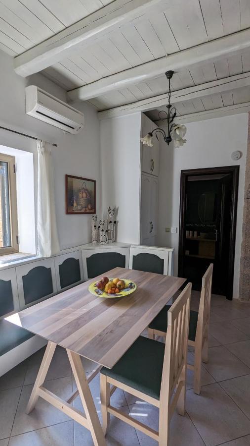 Magnificent, Authentic Private Villa And The Guest House Kardhamili Exteriör bild