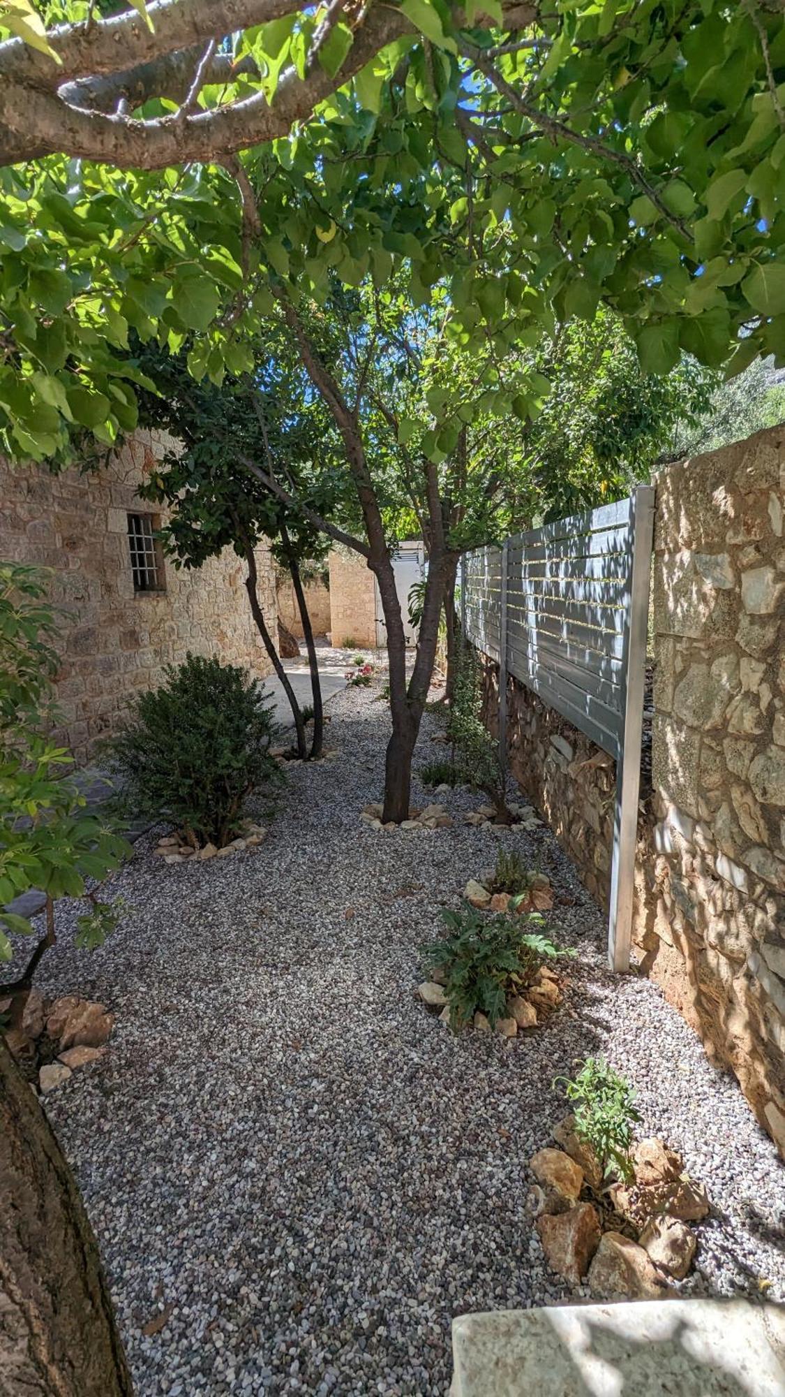 Magnificent, Authentic Private Villa And The Guest House Kardhamili Exteriör bild